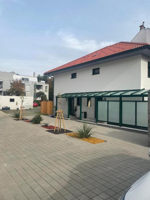 Premium Home 23