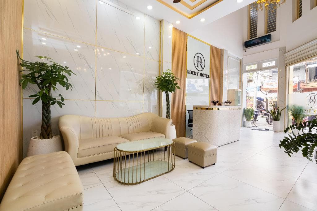 Rocky Star Hotel