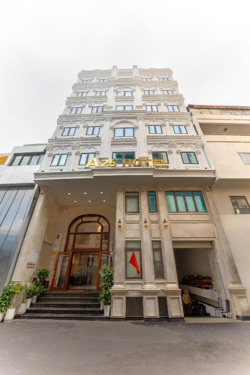 A25 Premium Hotel - 29 Le Thi Hong Gam