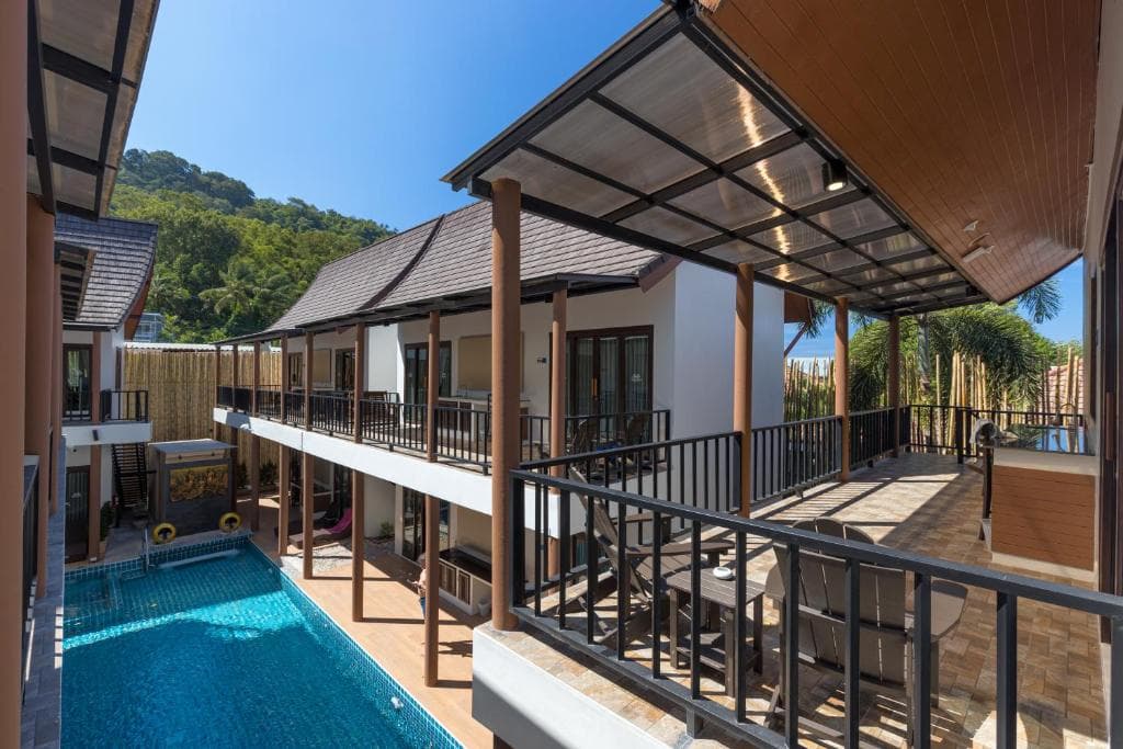 Blue Palm Residence Kata