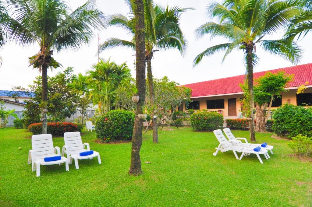 The Golddigger's Resort