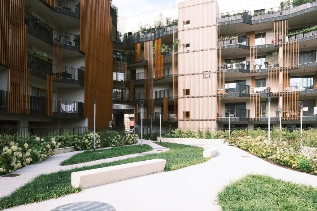 ComeCasa modern Terraced & Palestra Apartment