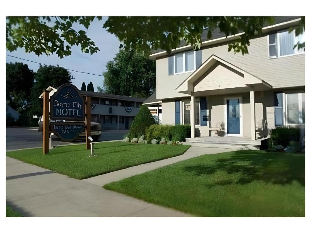 Boyne City Motel