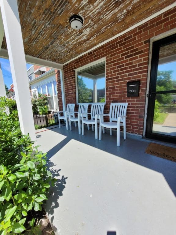 Capitol Hill Adj Home with Parking and Easy Access to Downtown