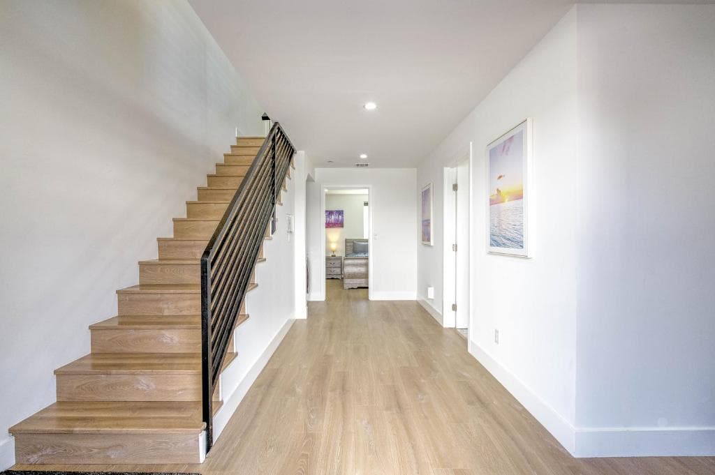 Modern Townhouses in Studio City