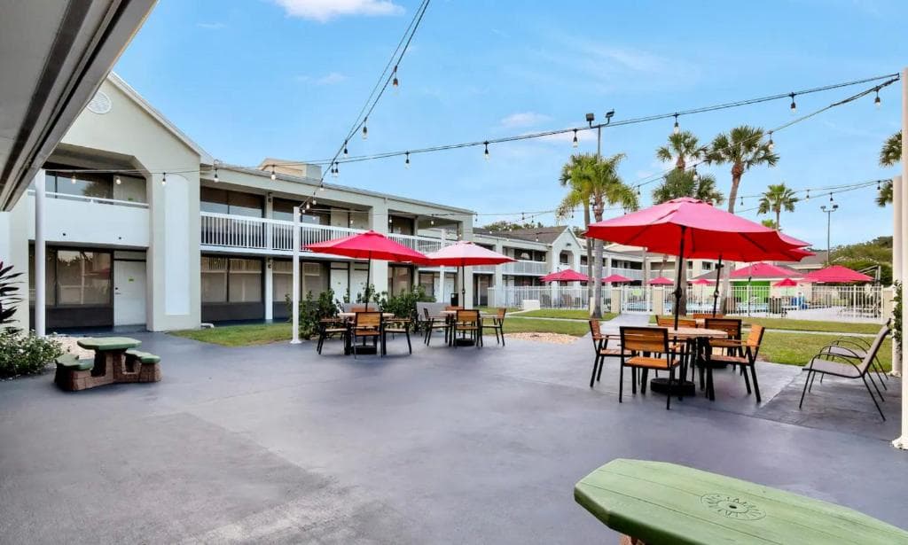 Pool - WiFi - Parking - Best Location !