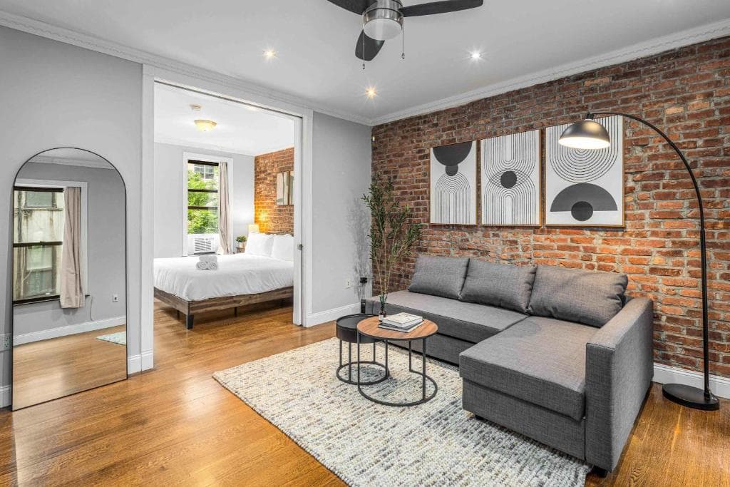 Modern Manhattan Retreat Near Central Park