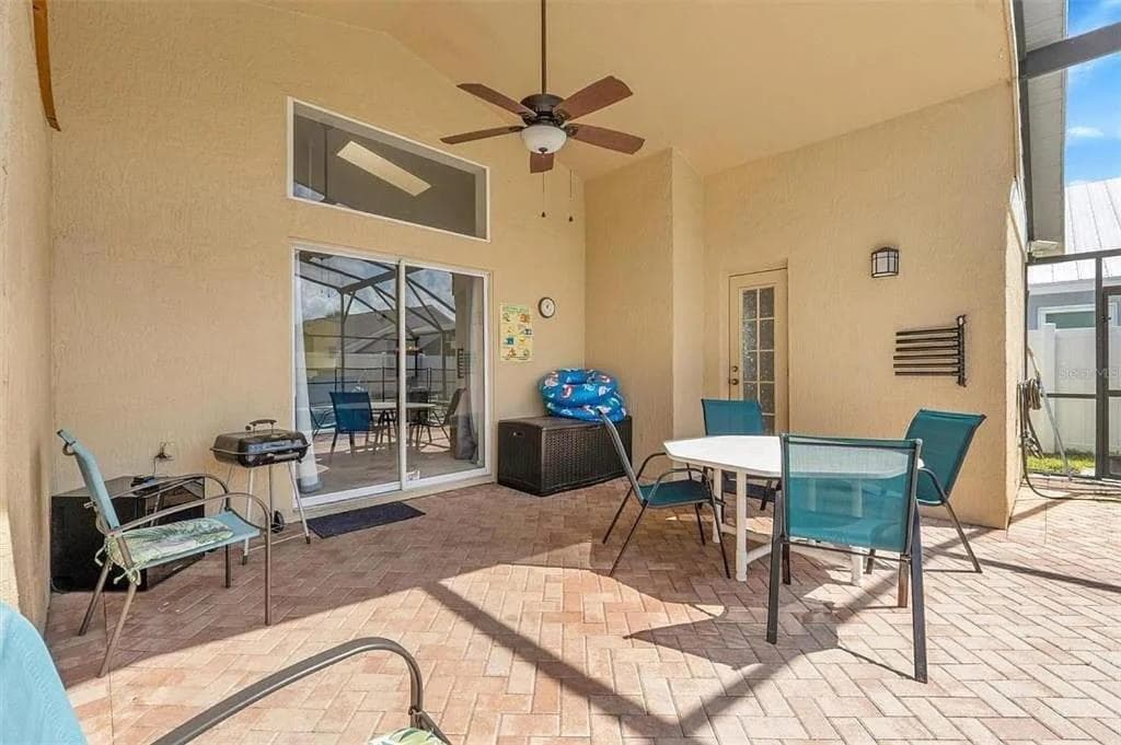 5BR 4BA Near Disney, Pool, Sauna, Pets Allowed
