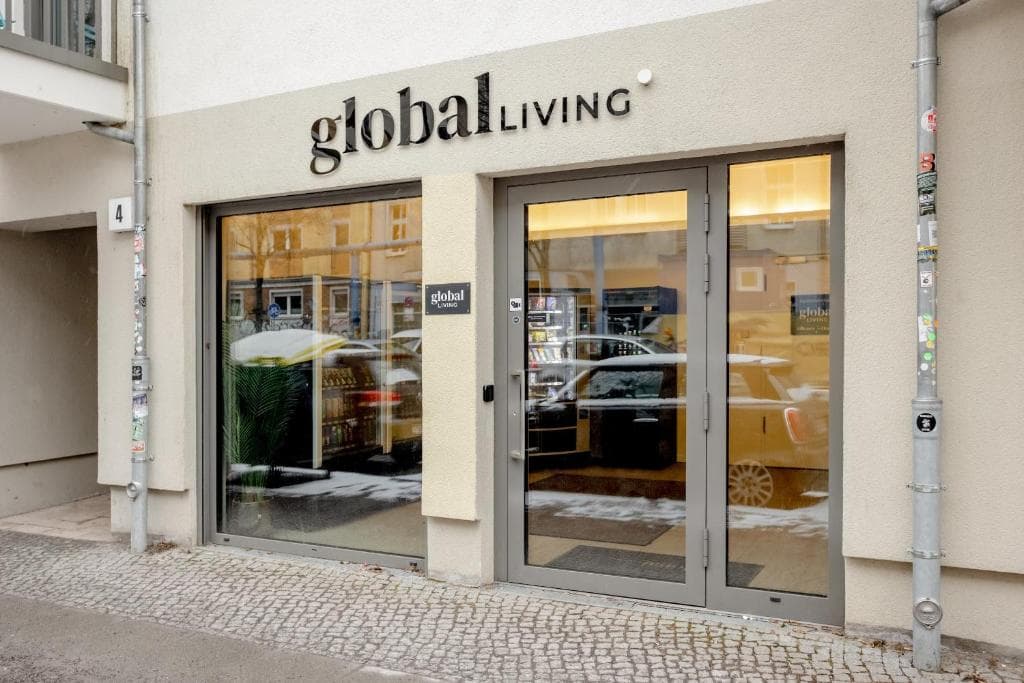 Global Living I TheGraf - East Side Gallery