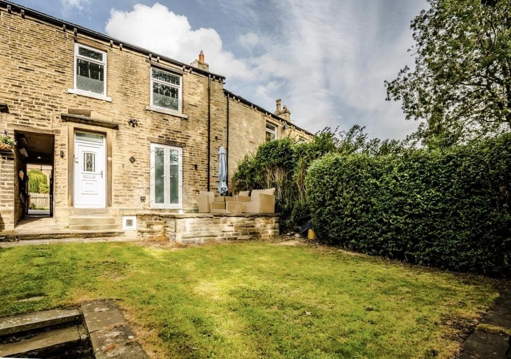 The Tucked-away Cottage