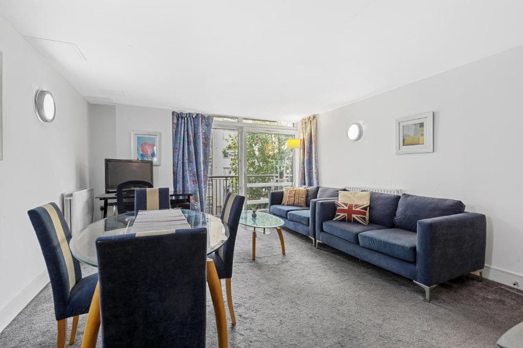 Canary Wharf Stays, Ensuite Room