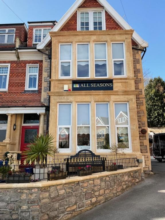 All Seasons Bed & Breakfast - Adults Only