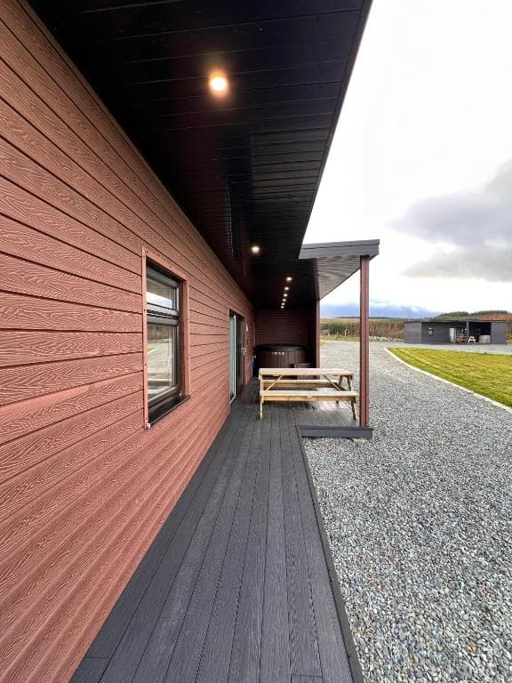 Belraugh Mountain View Hot Tub Lodges