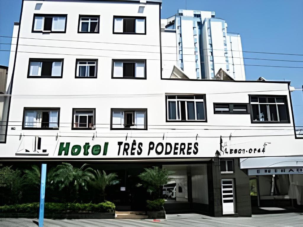 Hotel Tres Poderes