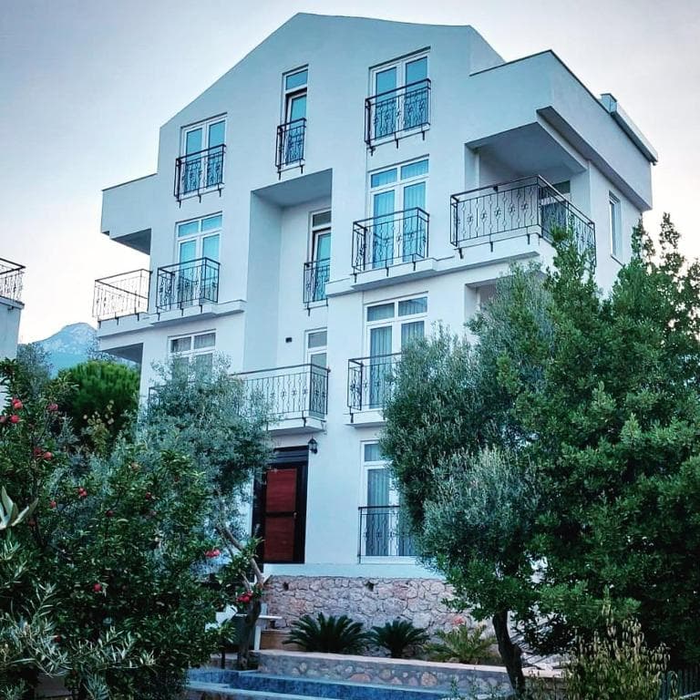 Seron Mountain House