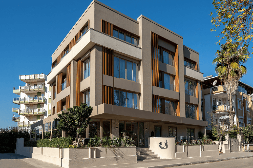 OLI HOTEL & SUITES