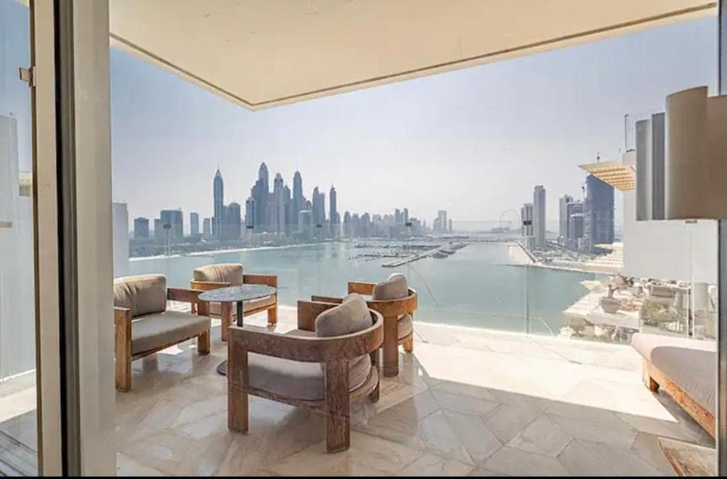 Five Palm Luxury Apartment with Full Sea View