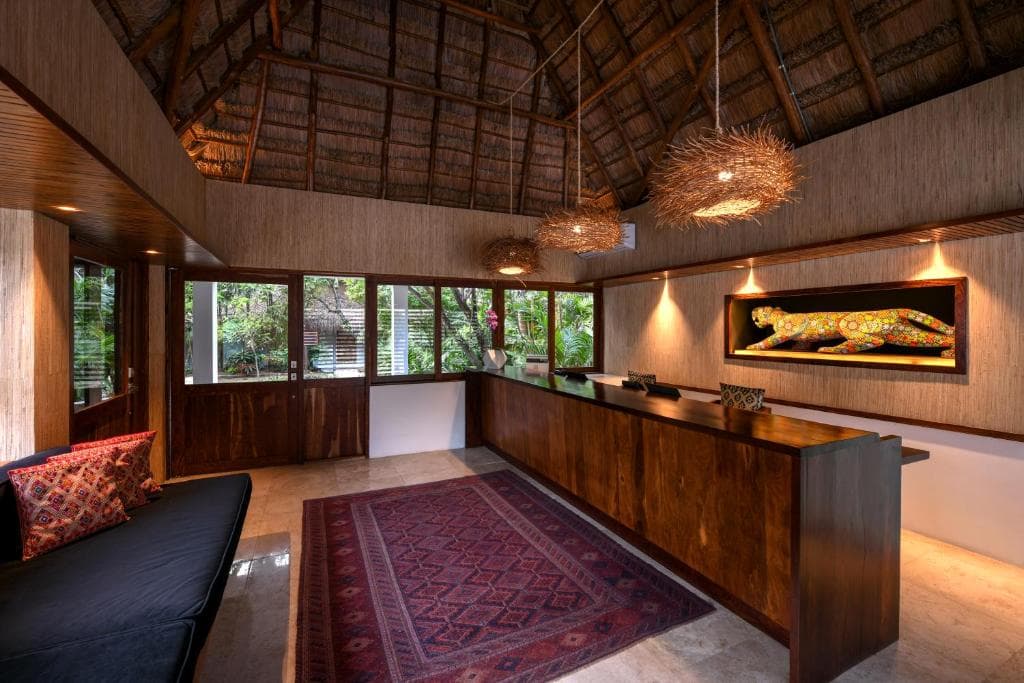 Casa del Jaguar Beach Hotel
