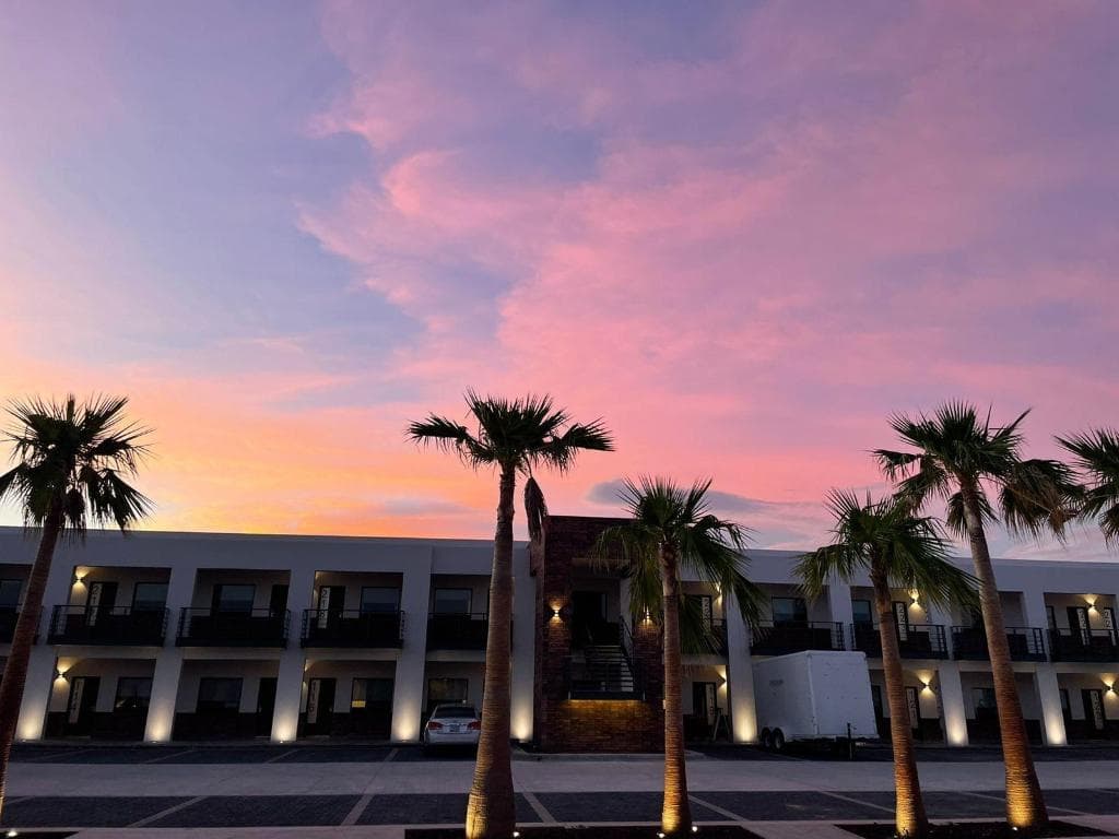 RIVI GRAND HOTEL