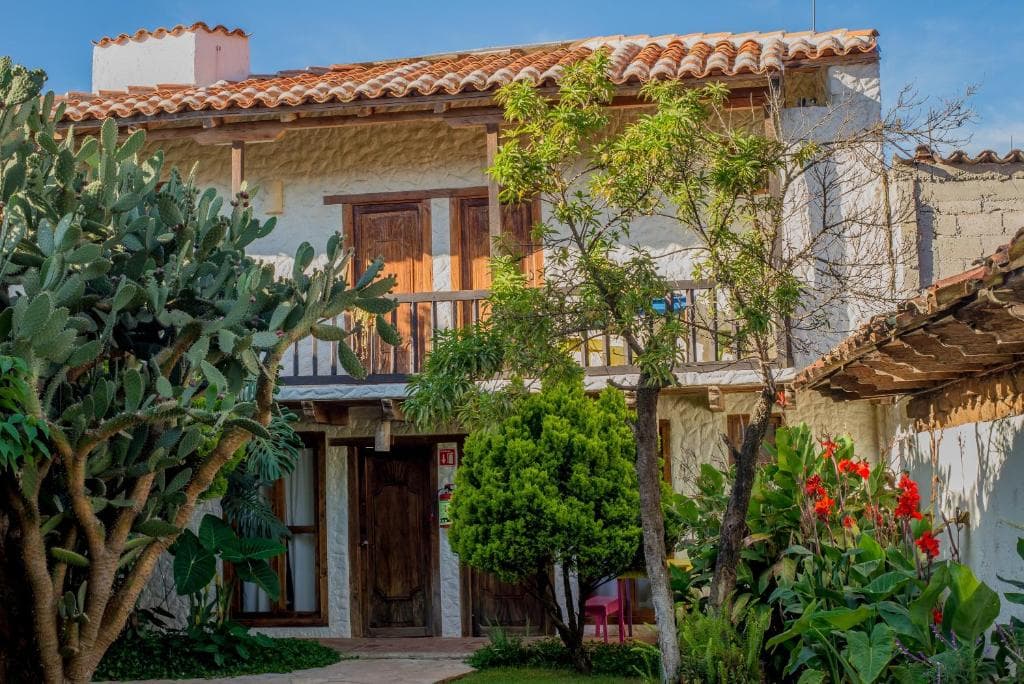 Rossco Hostel/Hotel