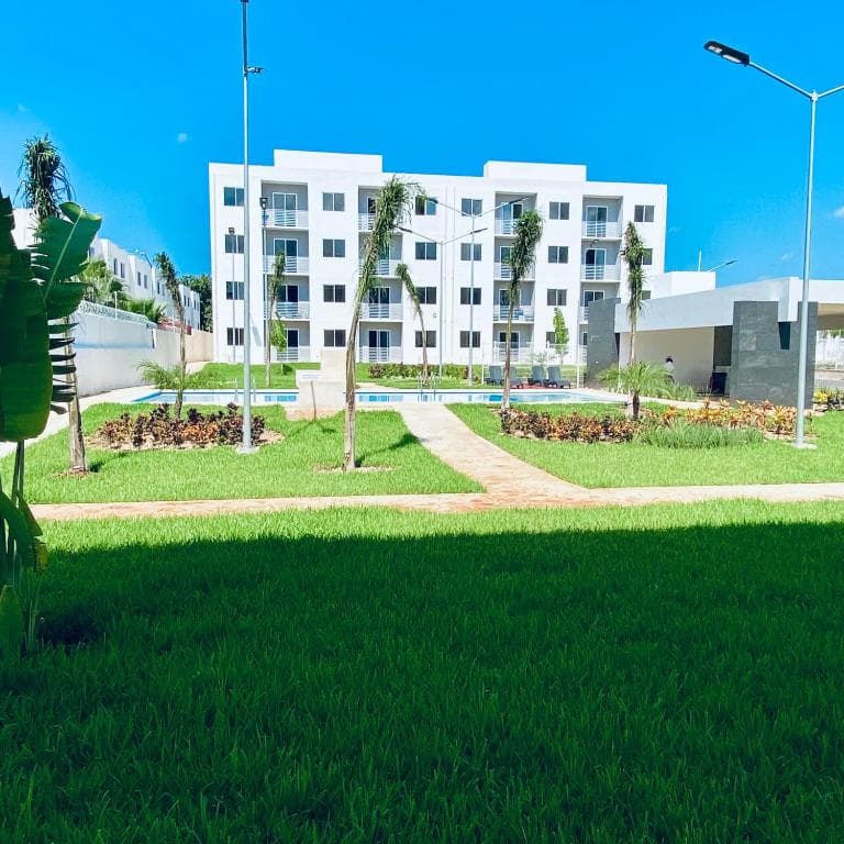 Departamento nuevo, 3 habitaciones, justo en frente de alberca