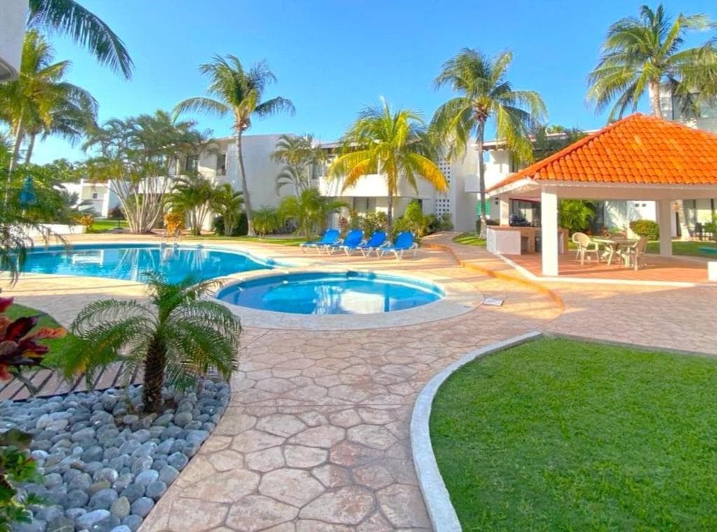 Villa Angeles - Elegancia en la Zona Hotelera