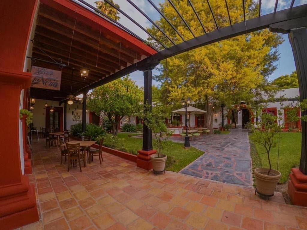 Hotel El Farol