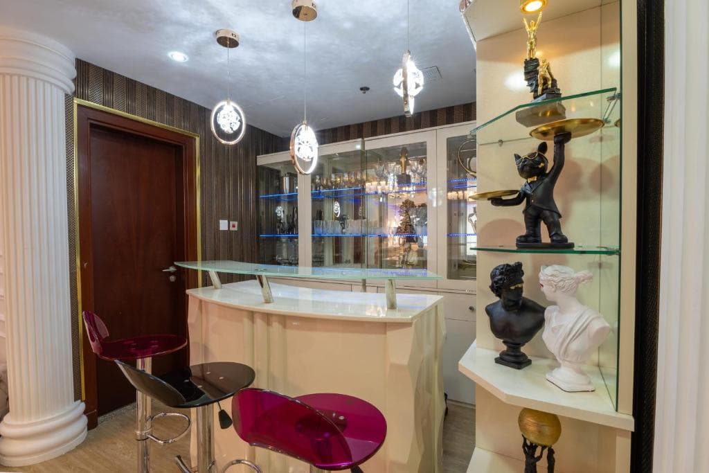 Veer Apartments - 87th Floor Penthouse Full Sea View 5 BHK