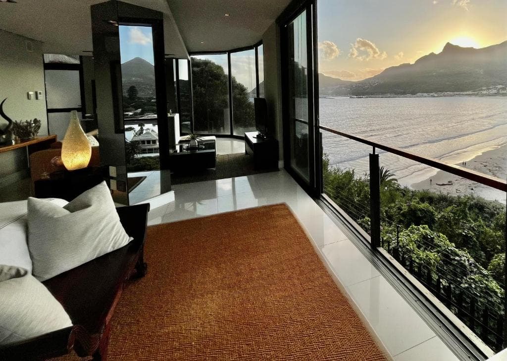 The Leopard Rock Suite with uninterrupted beach views