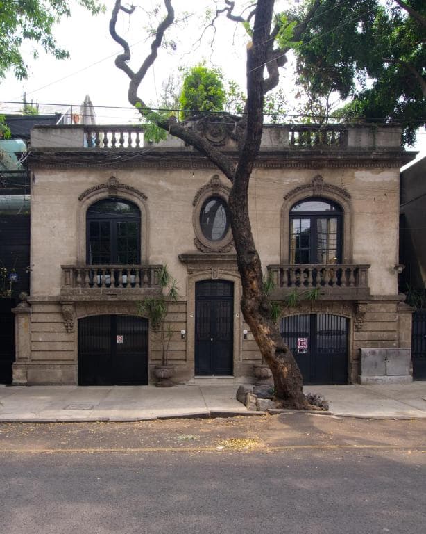 Livin Condesa