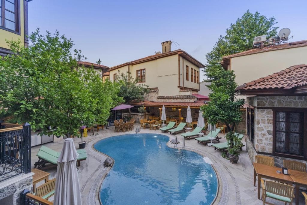 La Paloma Hotel