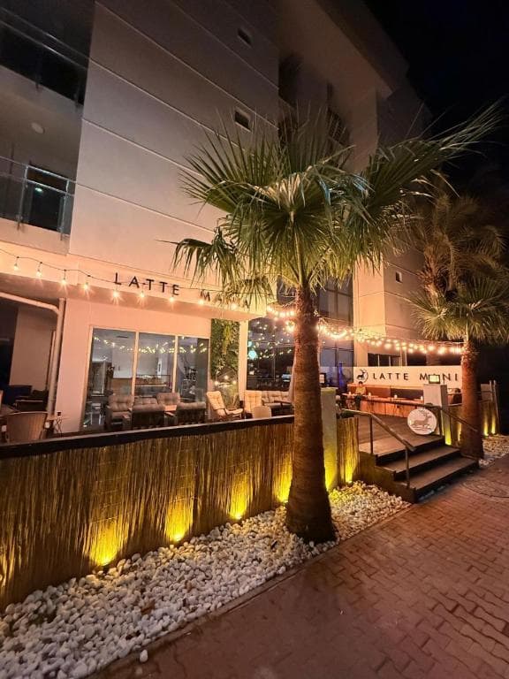 La Brisa Hotel