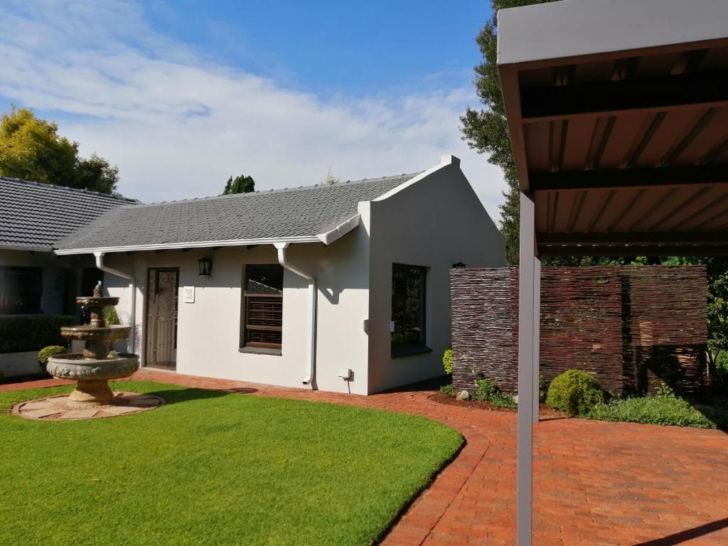 Jasmine Guest Cottage