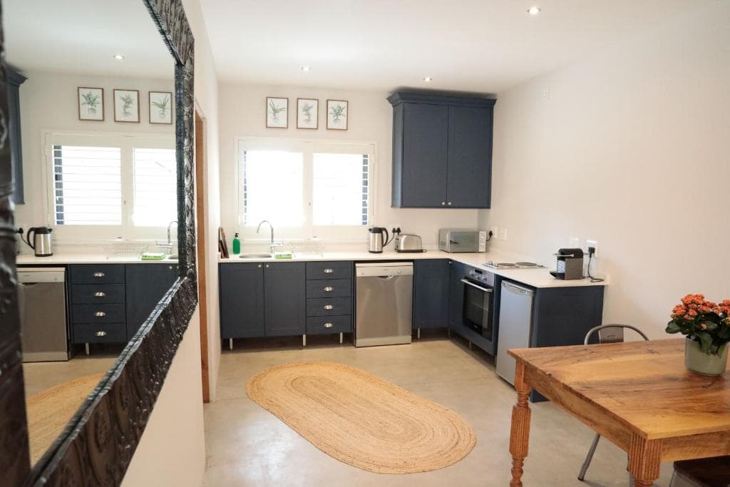 Gorgeous 1-bedroom Sandton flat