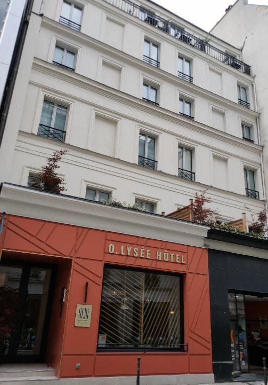 O.Lysee Hotel