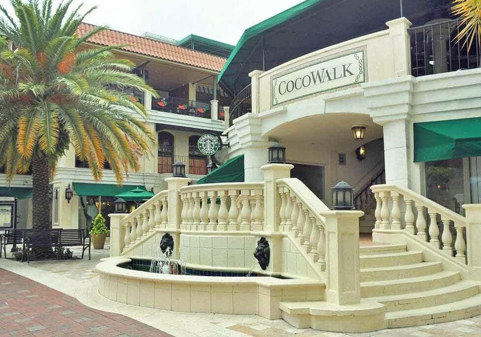 Stunning Little Havana Suites Close to airport, Calle Ocho, Brickell, Wynwood and the Beaches - Free